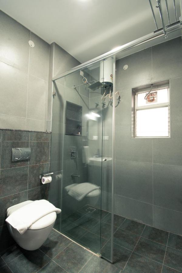 Athulya Residence Suite Rooms Bangalore Bagian luar foto